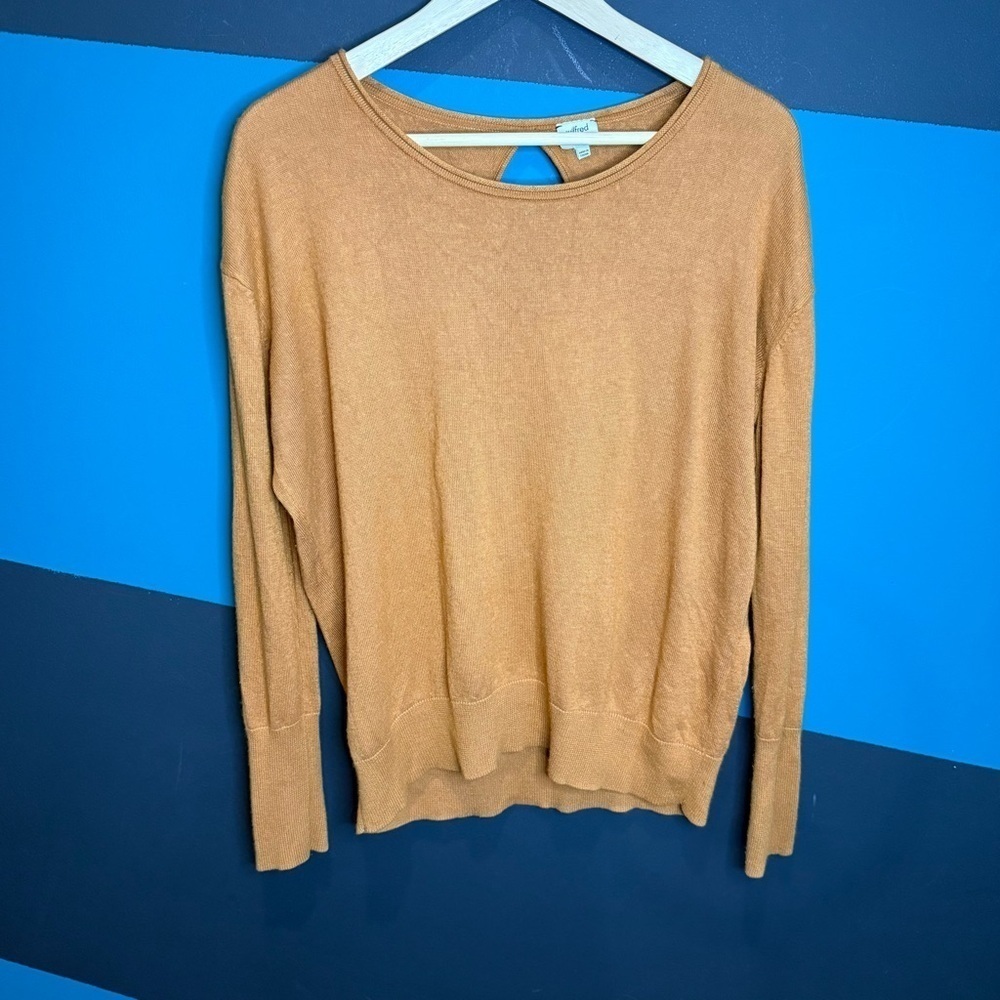 Wilfred Silk Cashemere Blend Tan Crew Neck Sweater
